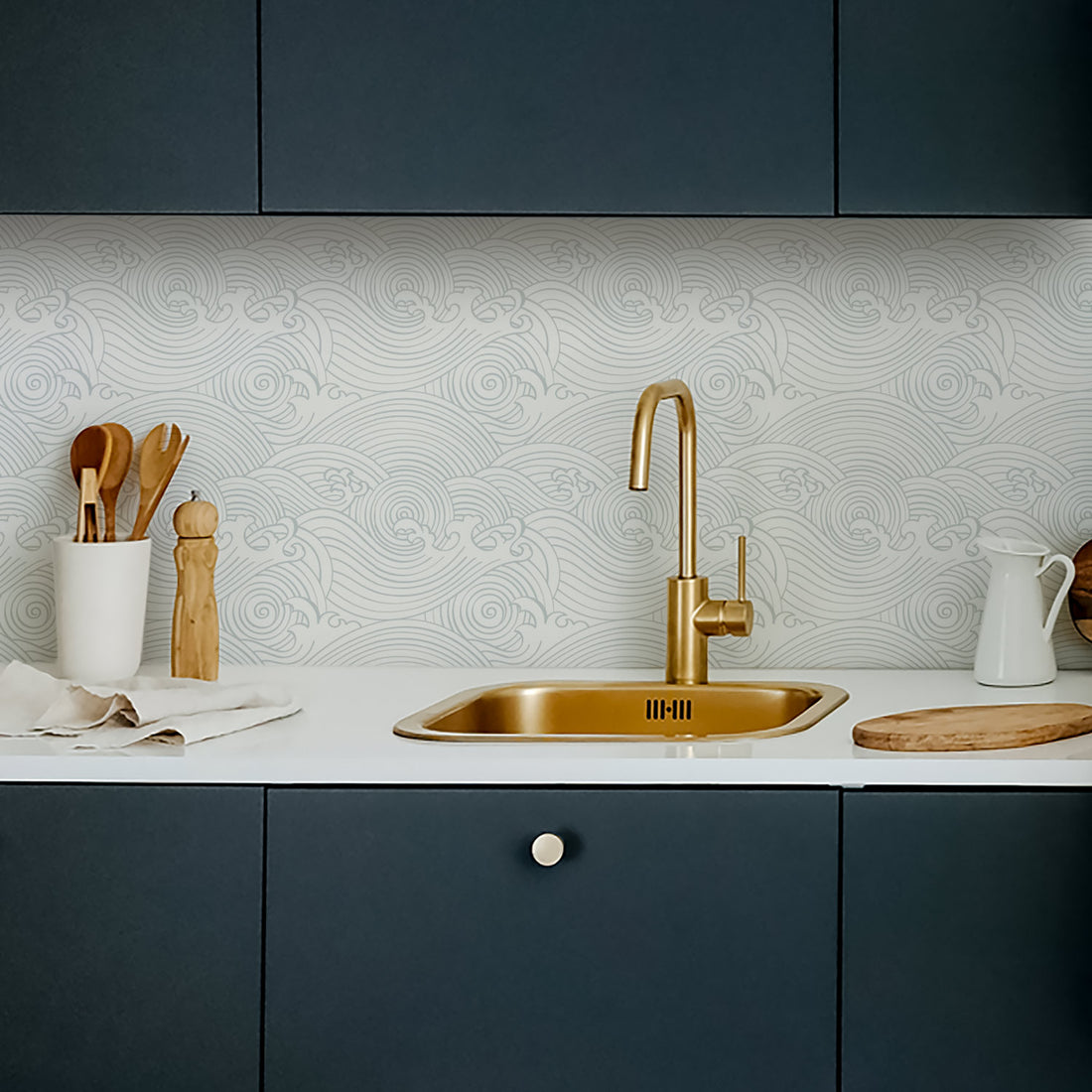 blue ocean inspired kitchen backsplash design
