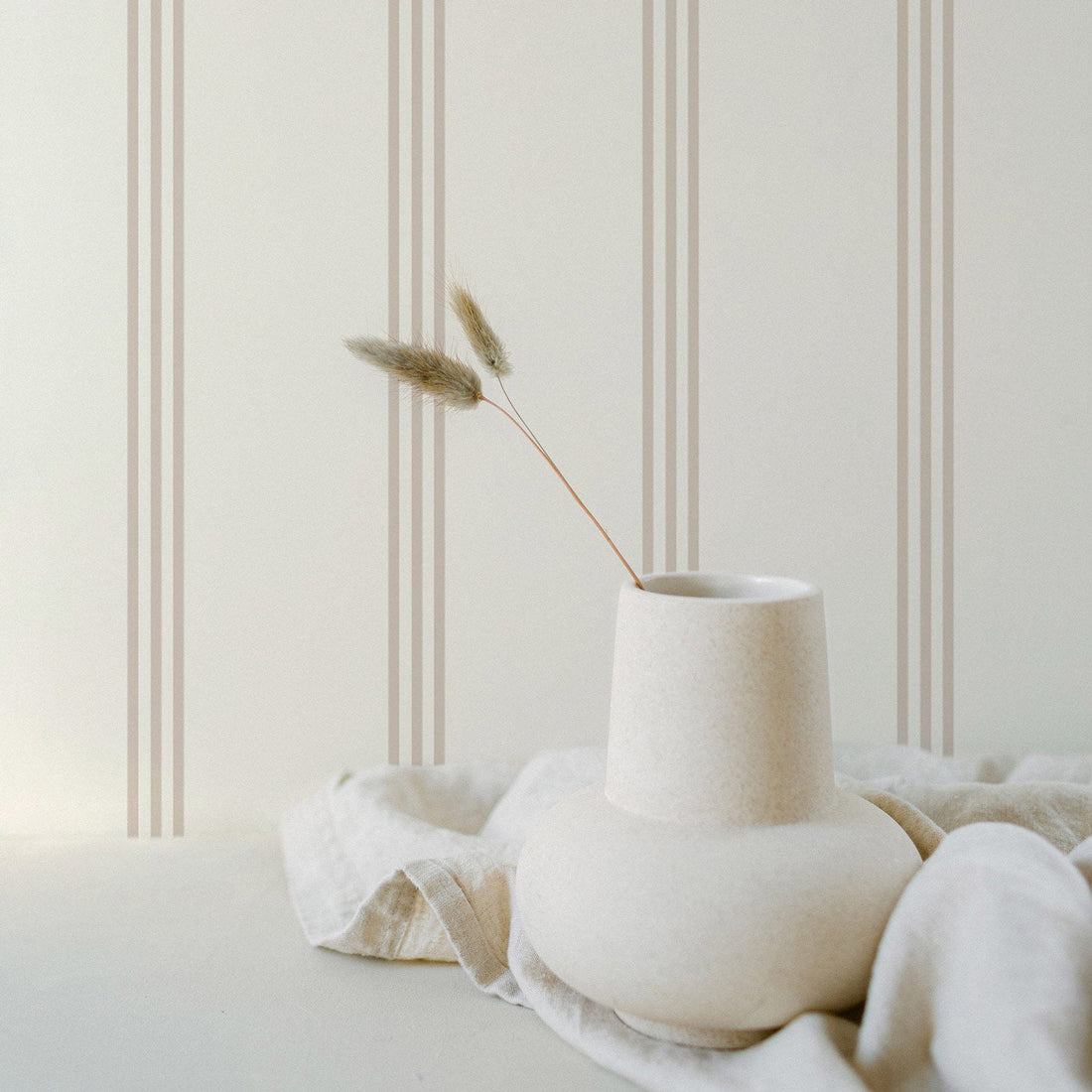 beige simple striped wallpaper design